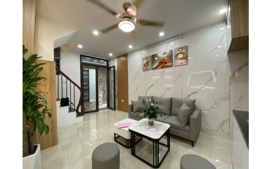 Bán nhà Vương Thừa Vũ, 52m², 6 tầng, 9.9 tỷ, Thanh Xuân, Thang máy, Oto